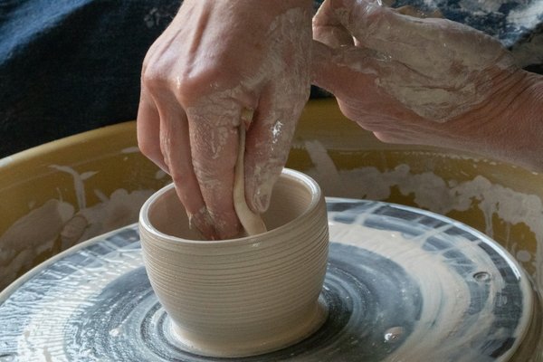 Comment découvrir les traditions de la poterie artisanale en Tunisie?